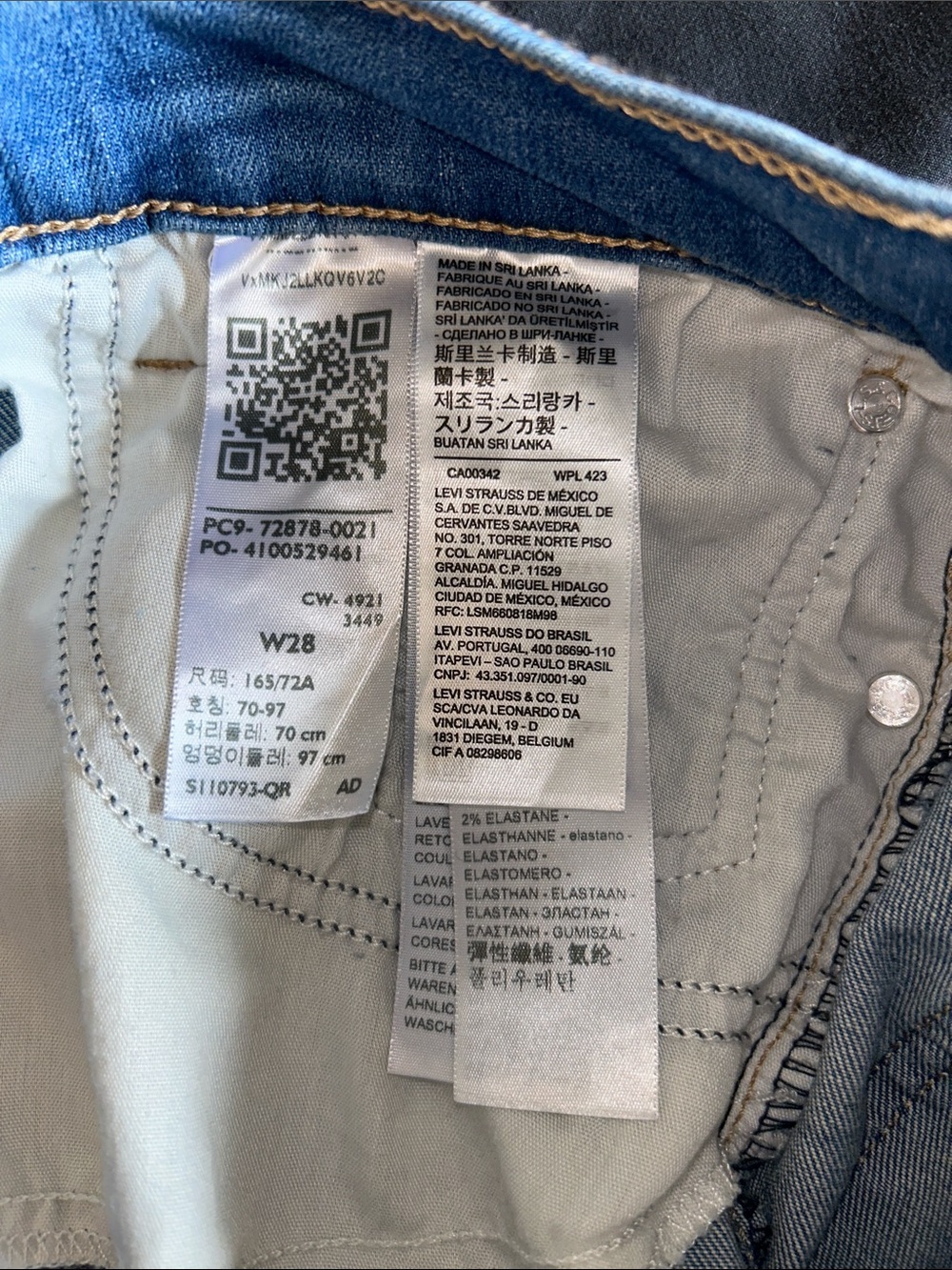 NWT Levi’s High-Rise Distressed Denim Shorts Hypersoft Women’s size 6 / 28 - Picture 5 of 6